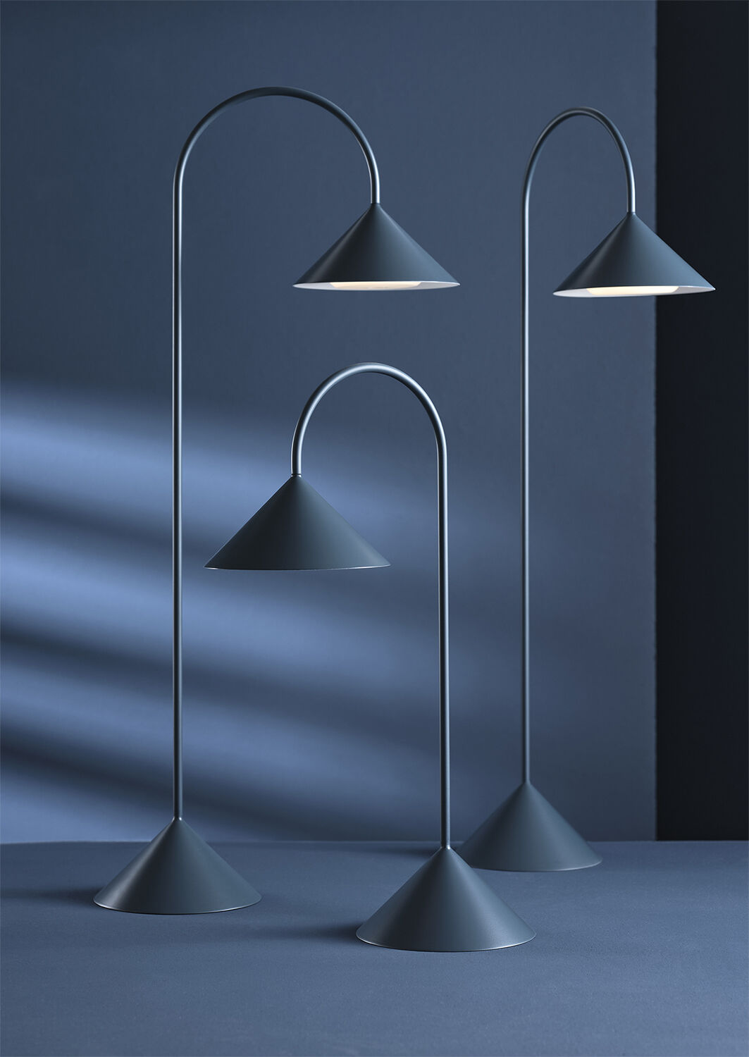 Grasp Portable Table Lamp H47