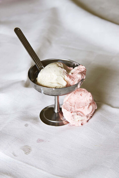 Italiensk serveringskopp till glass