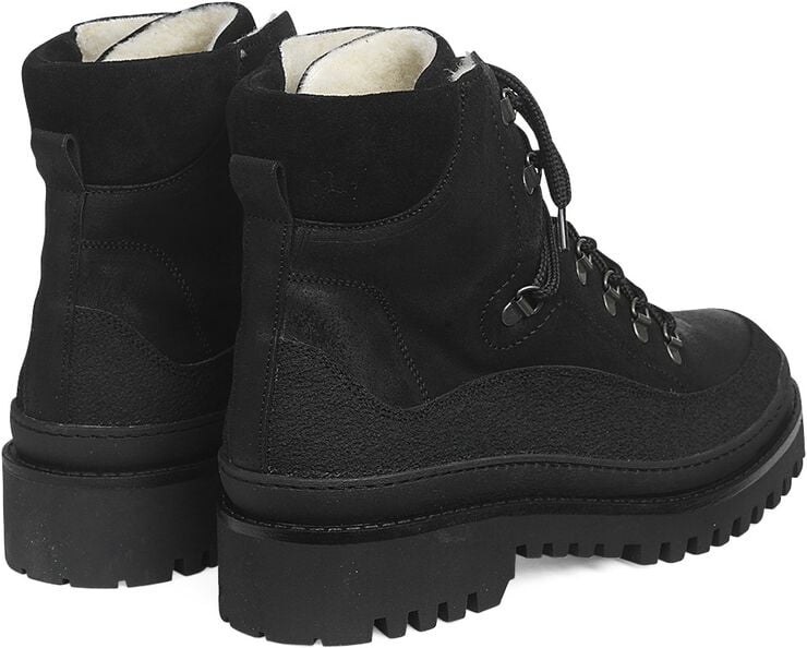 Snørestøvle med uldfoer