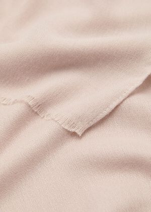 Frayed edge scarf