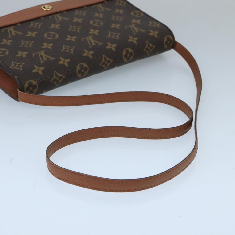 Louis Vuitton Shoulder Bags