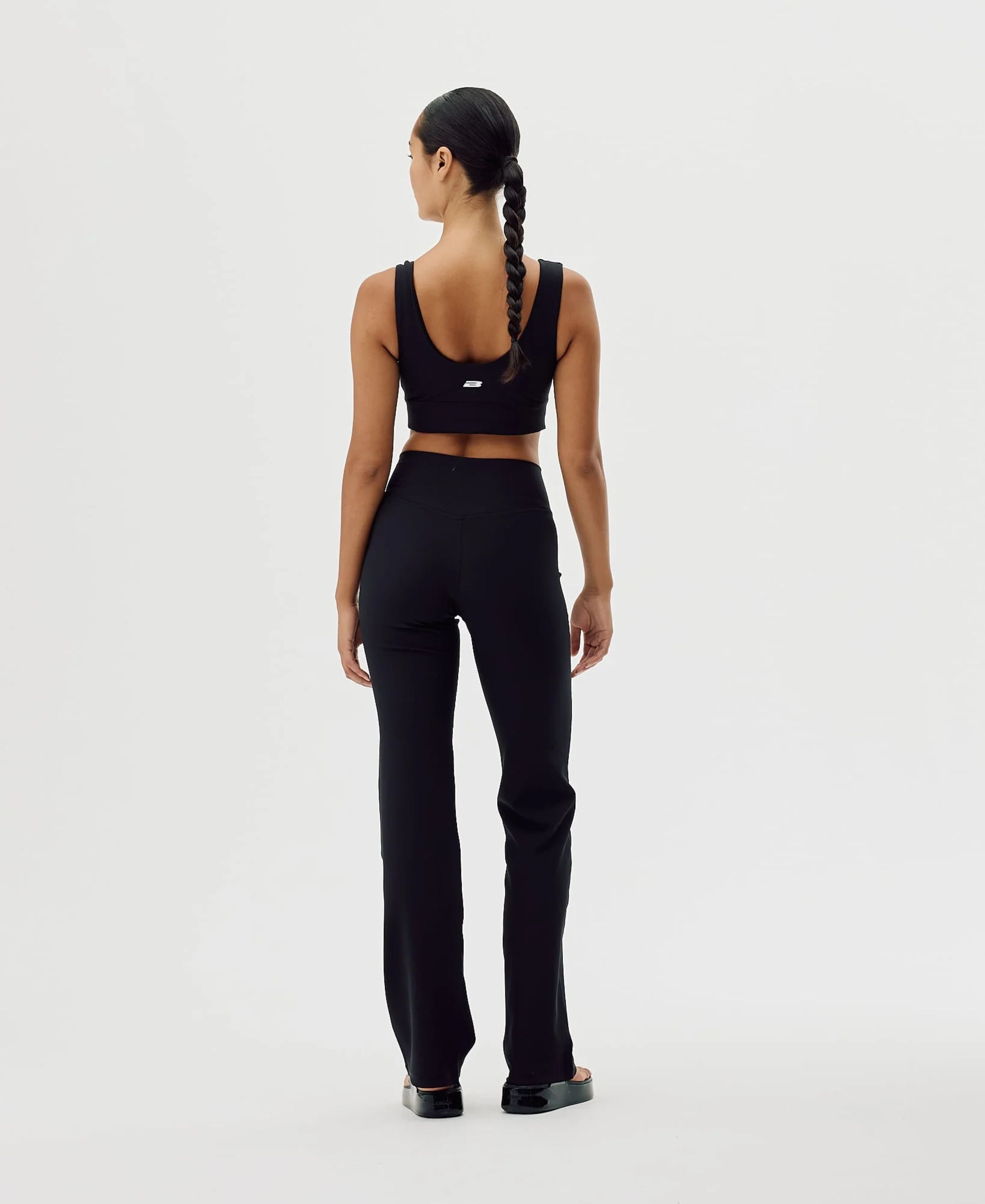 Wmns Active V-Neck Bra