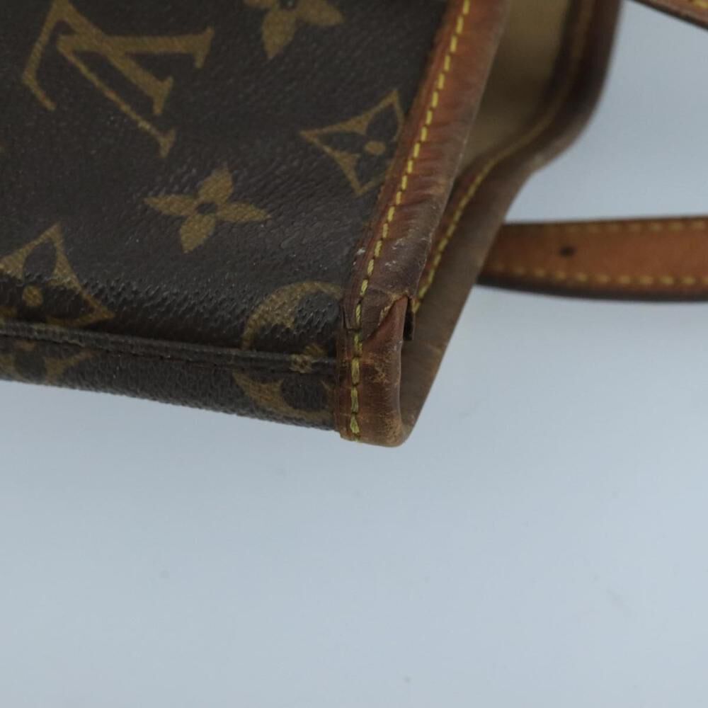 Louis Vuitton Shoulder Bags
