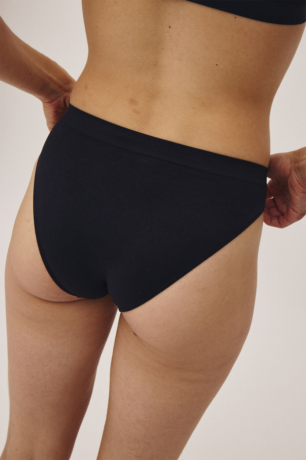 Mellanie 3 S Seamless Brief