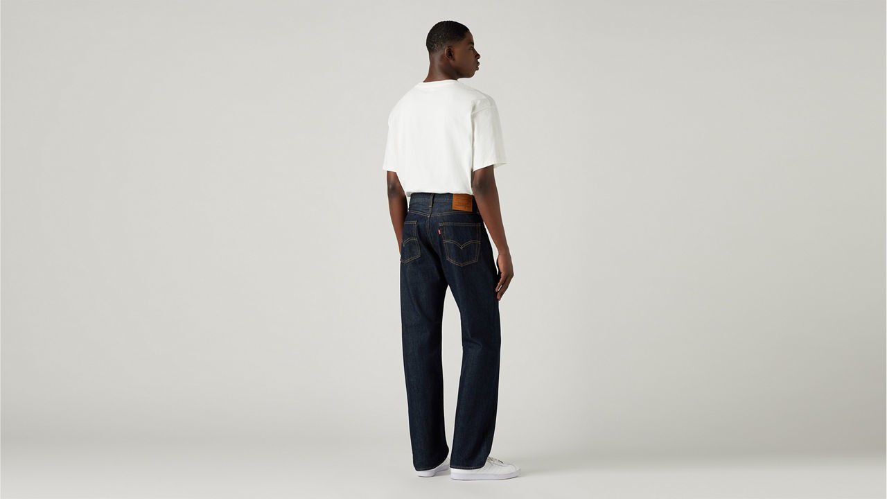 555� Relaxed Straight Jeans
