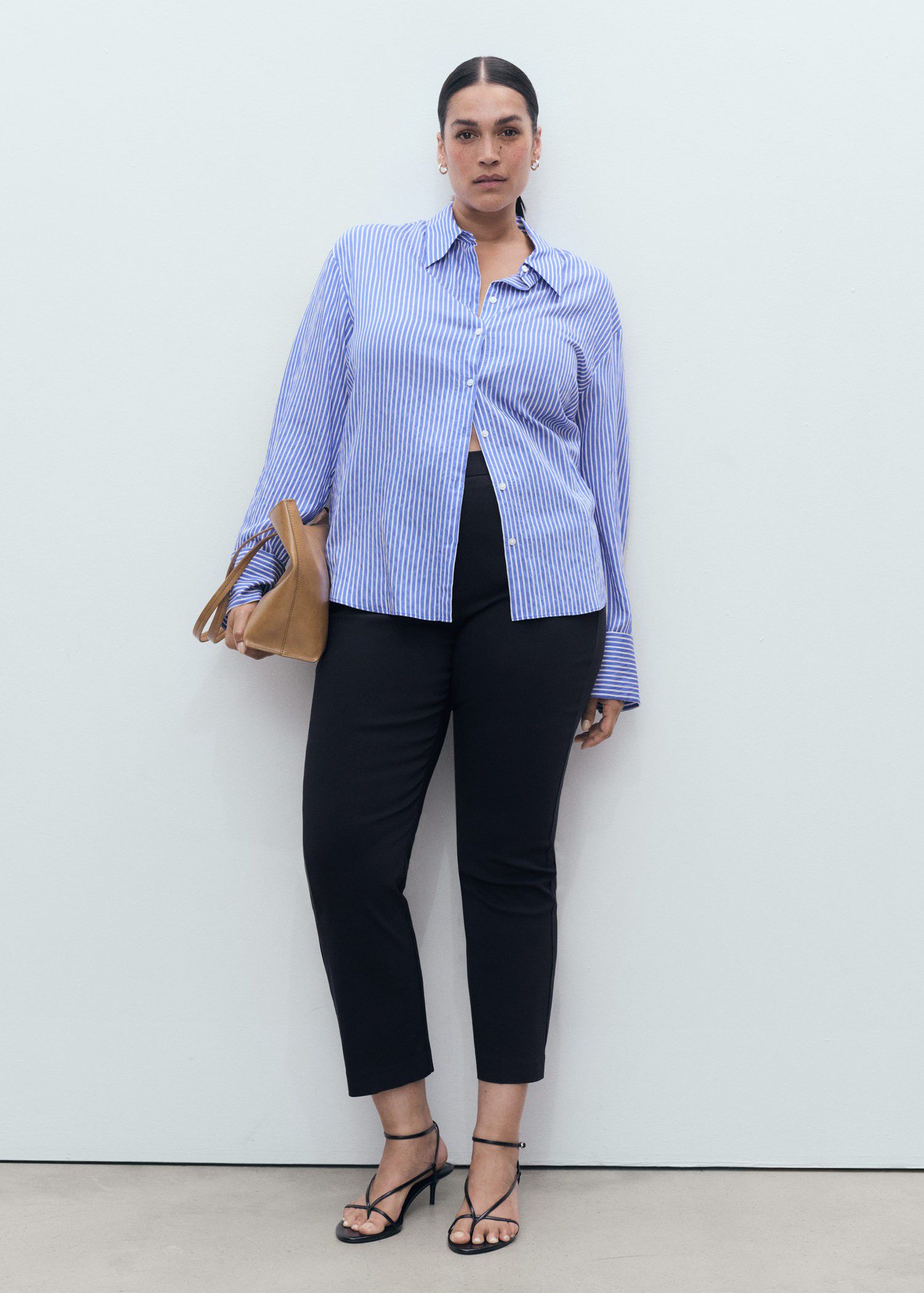 Straight-cut crop trousers