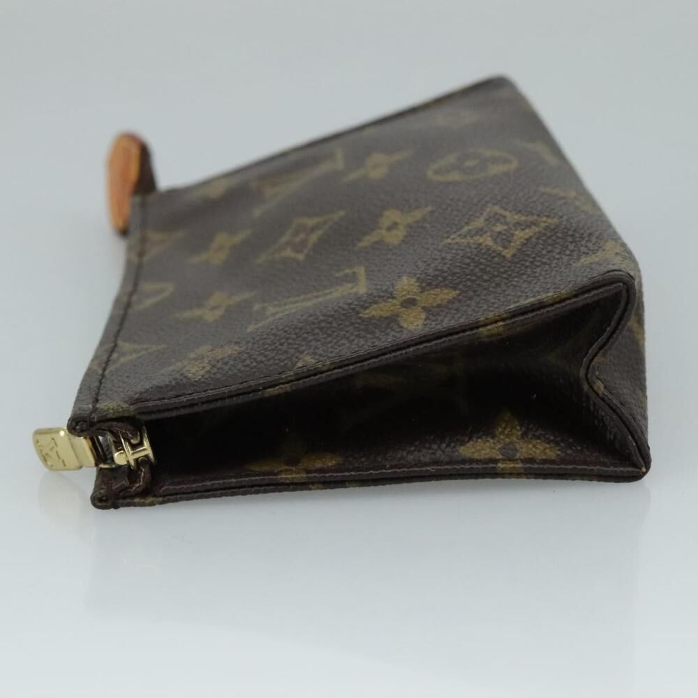 Louis Vuitton Poche Toilette