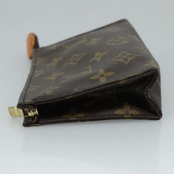 Louis Vuitton Poche Toilette