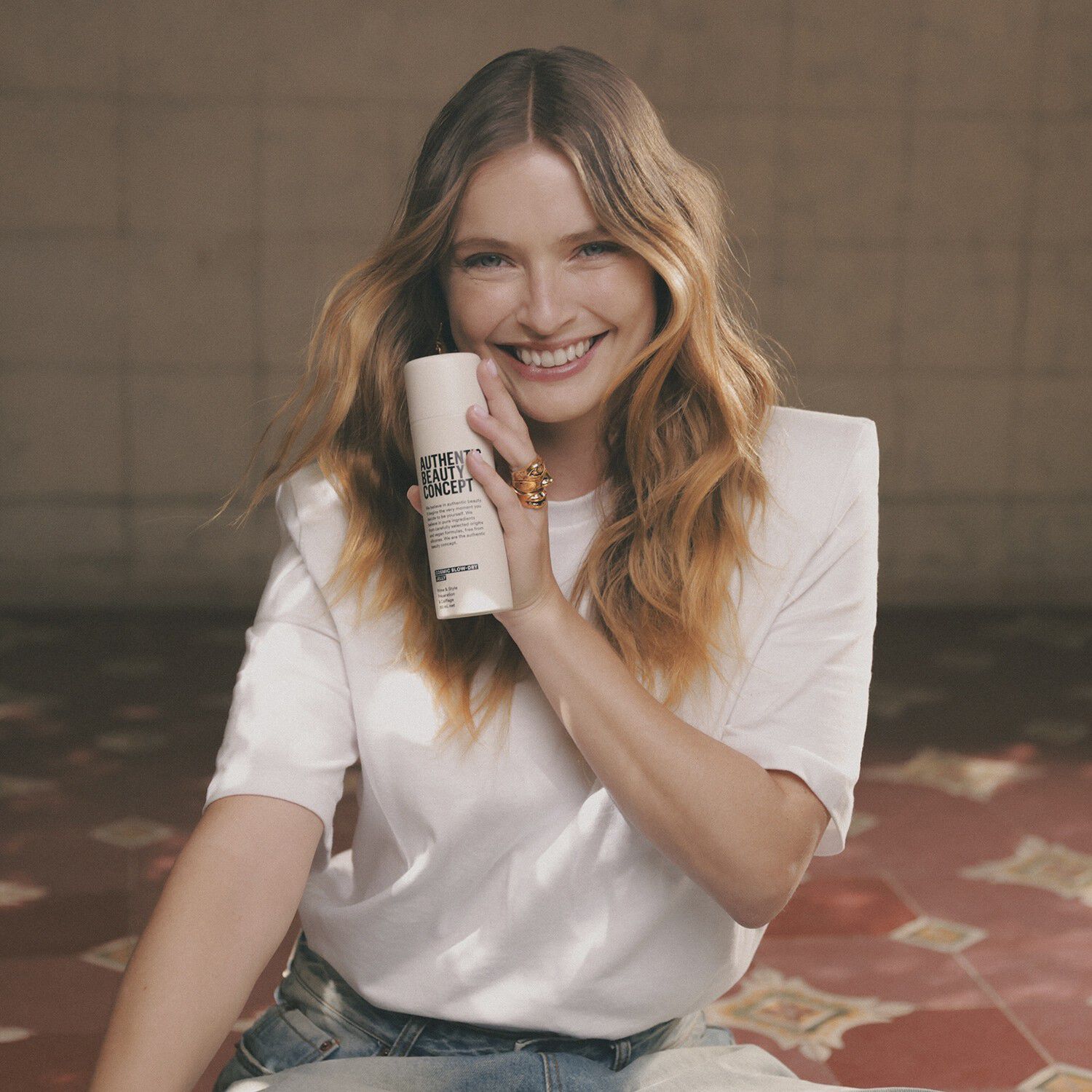 Cosmic Blow-Dry Jelly - Hybrid-stylinggel f&ouml;r f&ouml;ning eller en v&aring;t fini