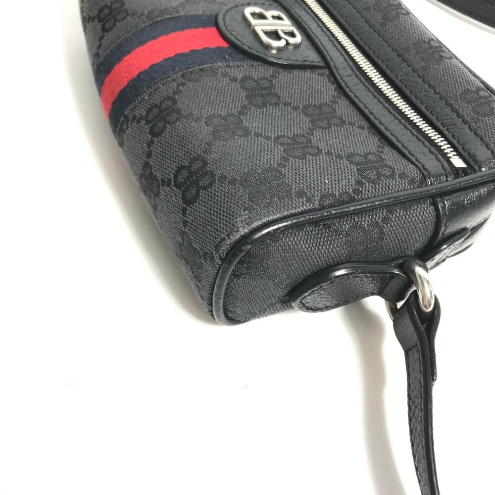 Gucci Shoulder Bag
