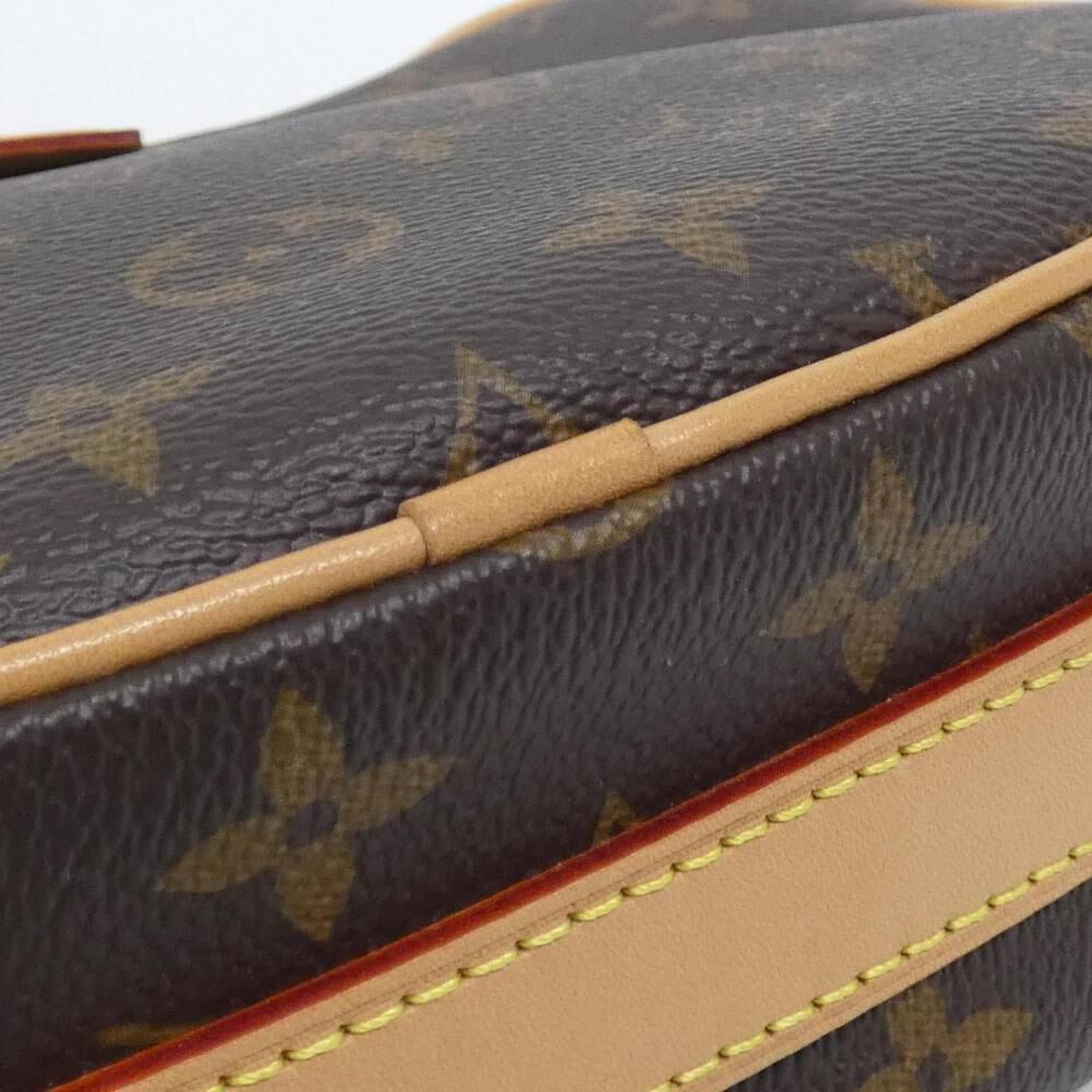 Louis Vuitton Shoulder Bags