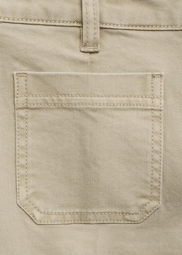 Flared cropped jeans with pockets