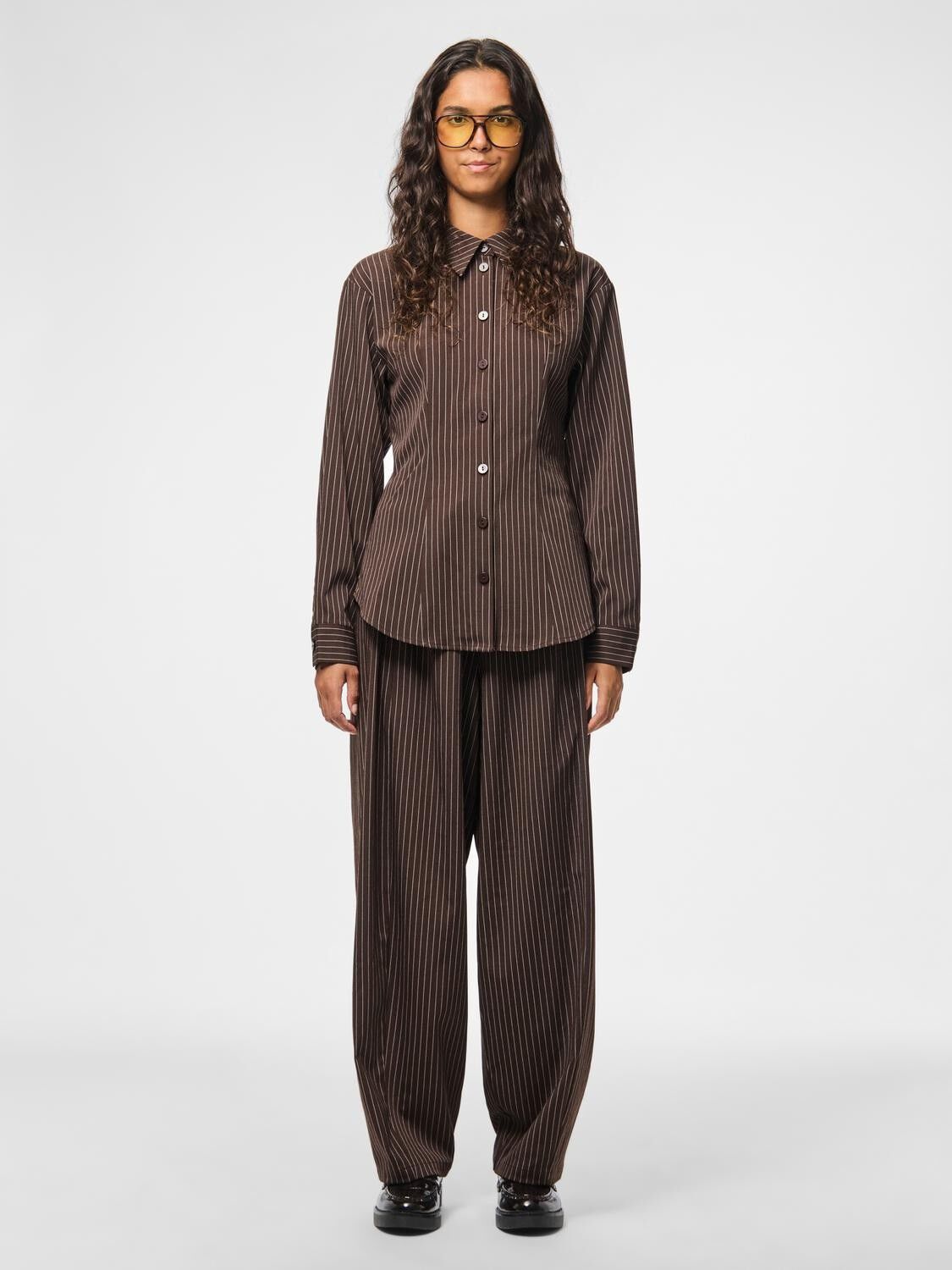 PCANJA LS FITTED SHIRT WVN D2D