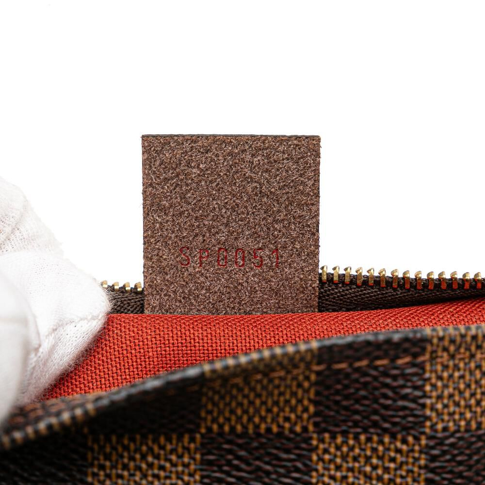 Louis Vuitton Trousse Makeup