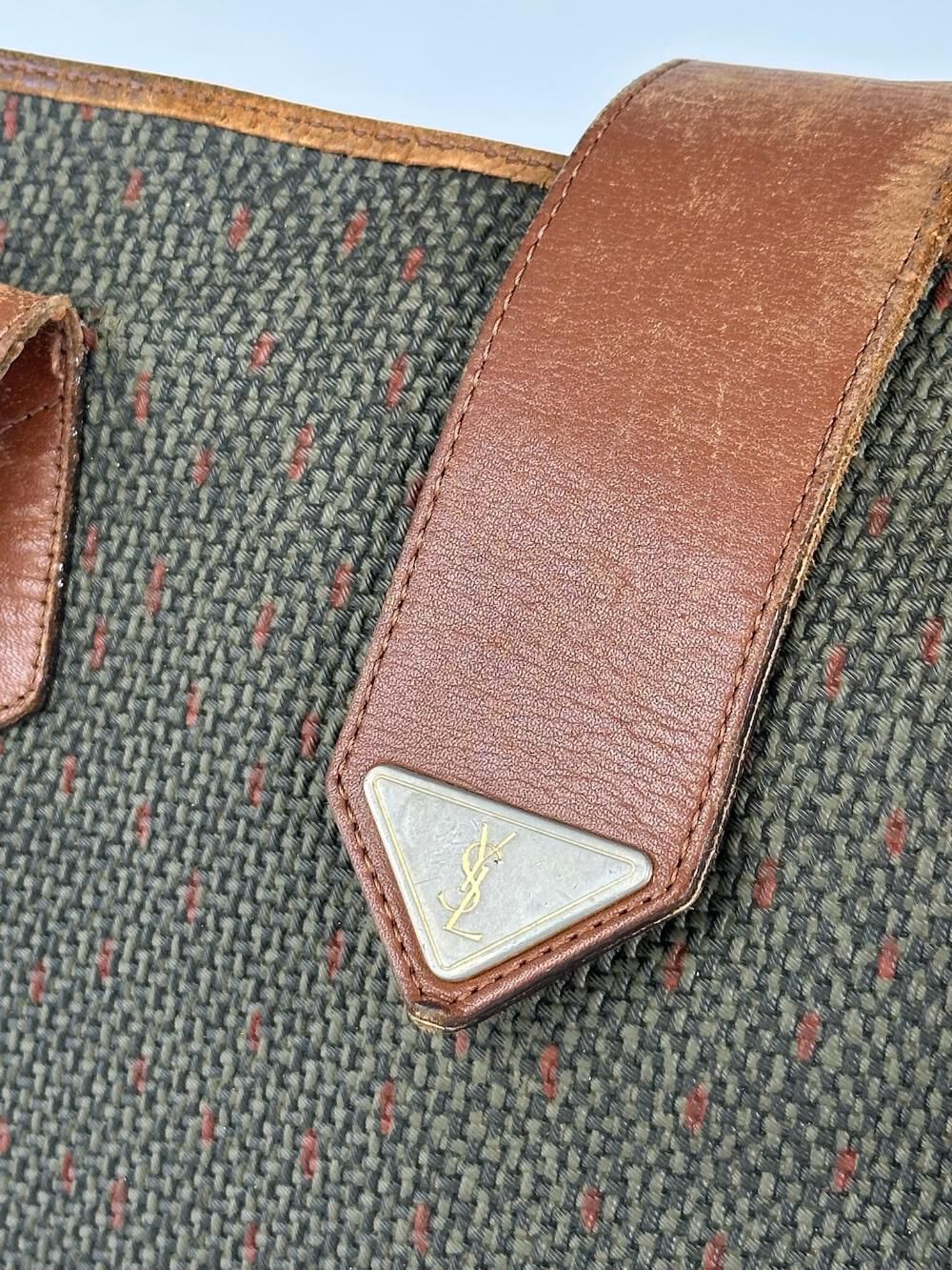 Yves Saint Laurent Tote