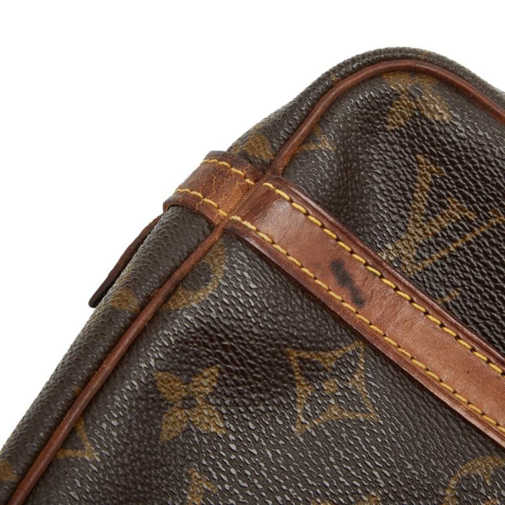 Louis Vuitton Clutch