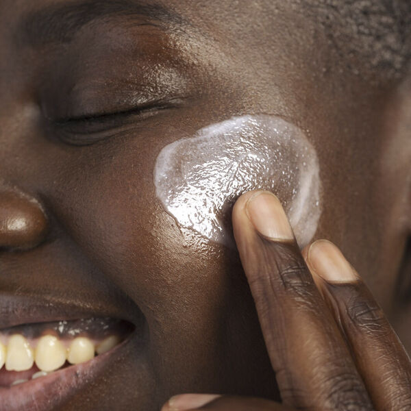 Ginseng Skin Hero Peeling - Smoothing peel retexturizes & transforms