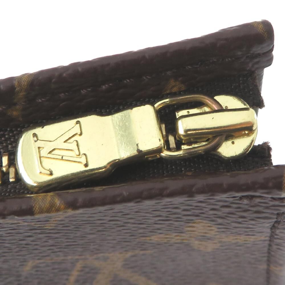 Louis Vuitton Poche Toilette