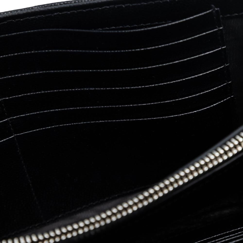 Yves Saint Laurent Shoulder Bag