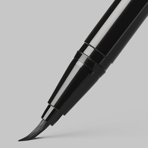 Clear Cut Liquid Eyeliner - Flytande eyeliner