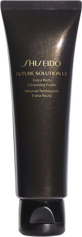 Future Solution Extra Extra Cleansing Foam 125 ml.
