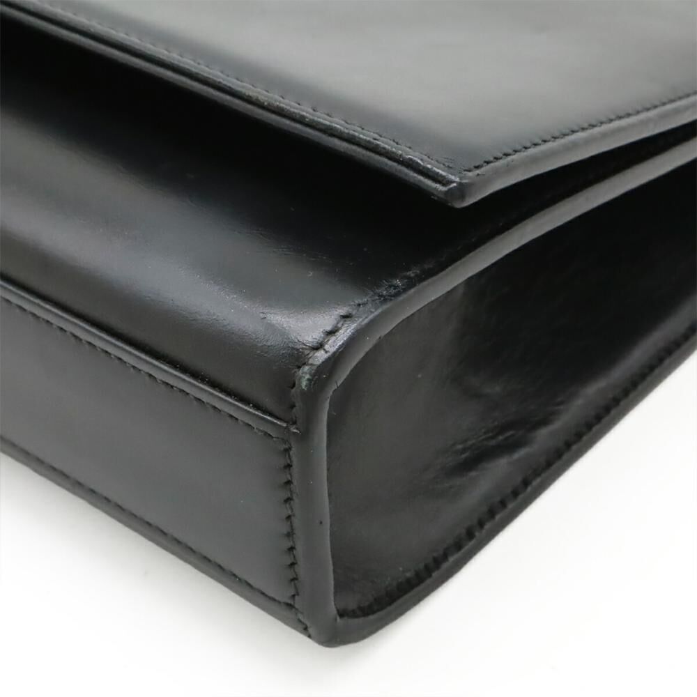 Yves Saint Laurent Shoulder Bag