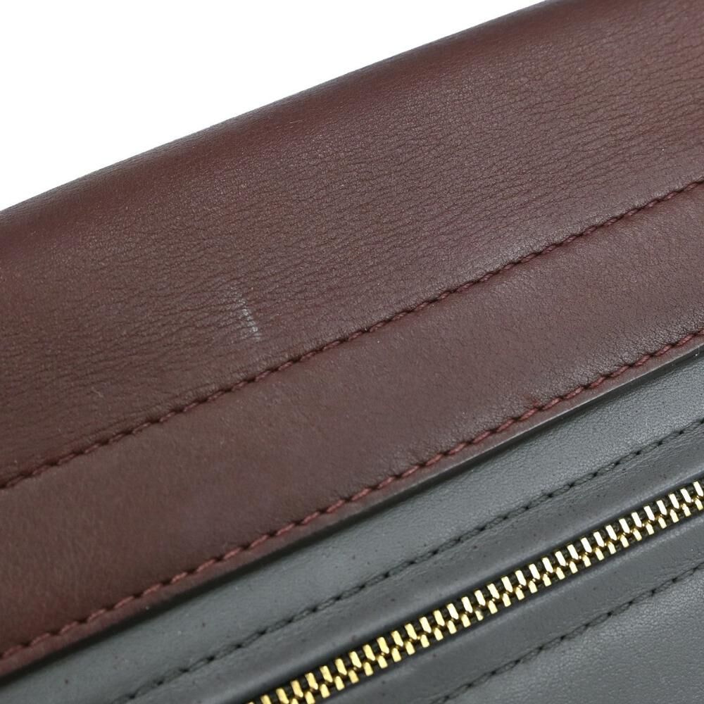 C&eacute;line Trapeze