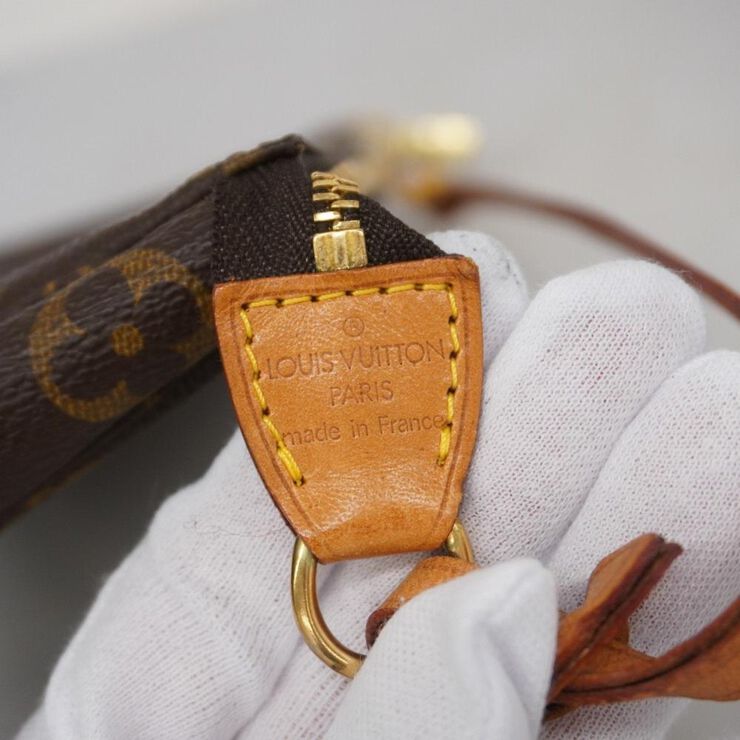 Louis Vuitton Pochette Accessoires