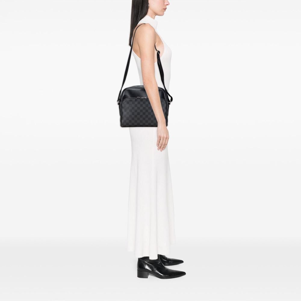 Louis Vuitton Reporter