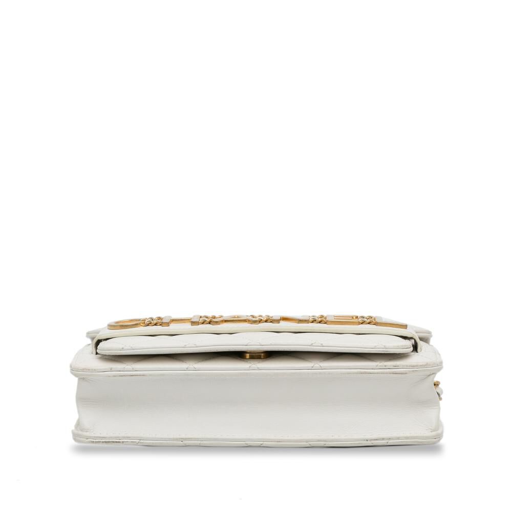 Chanel Wallet On Chain