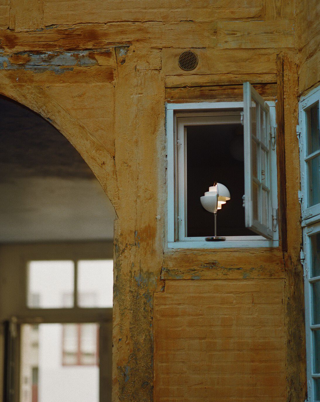 Multi-Lite Portable Lamp, EU (Base: Chrome, Shade: White Semi Matt)