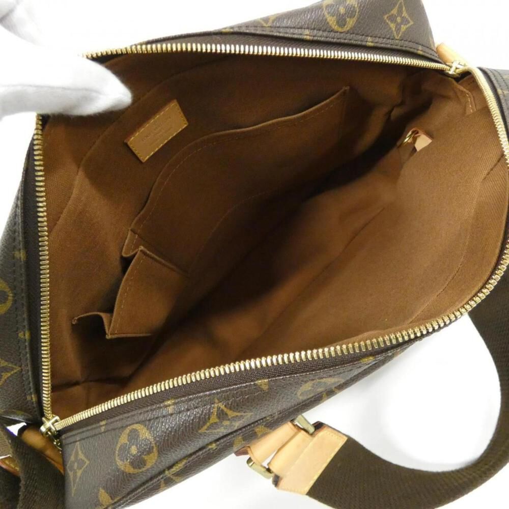 Louis Vuitton Bosphore