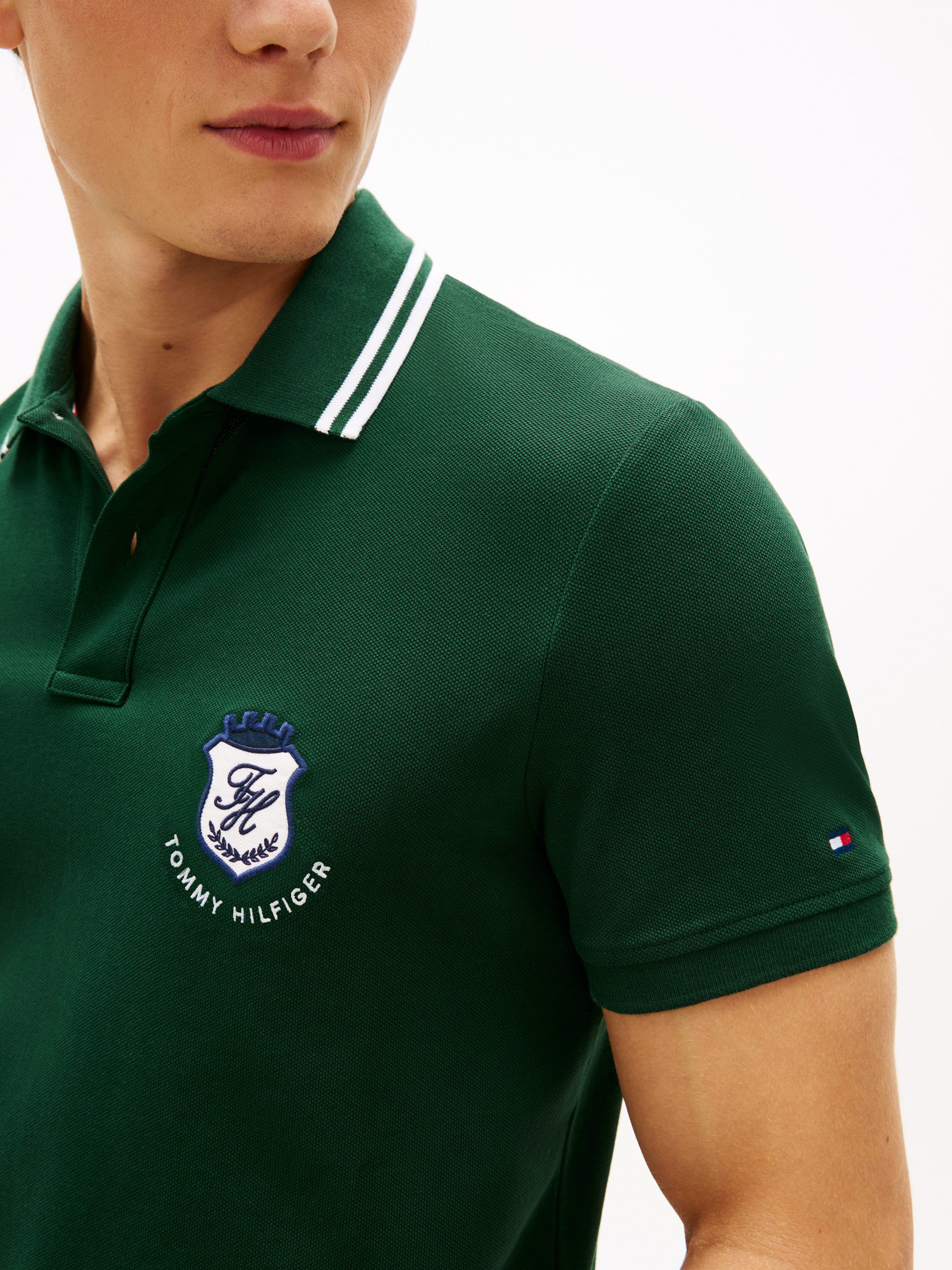 Regular Fit Crest Appliqu&eacute; Polo Shirt