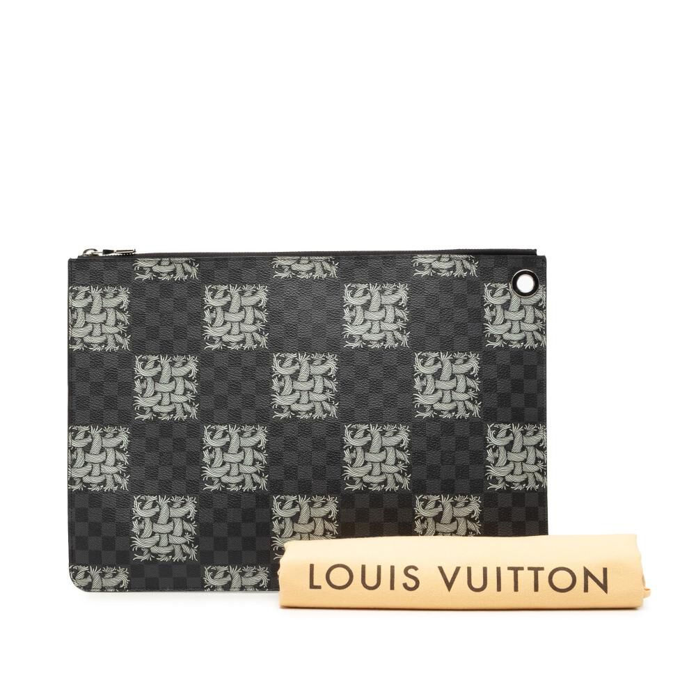 Louis Vuitton Clutch