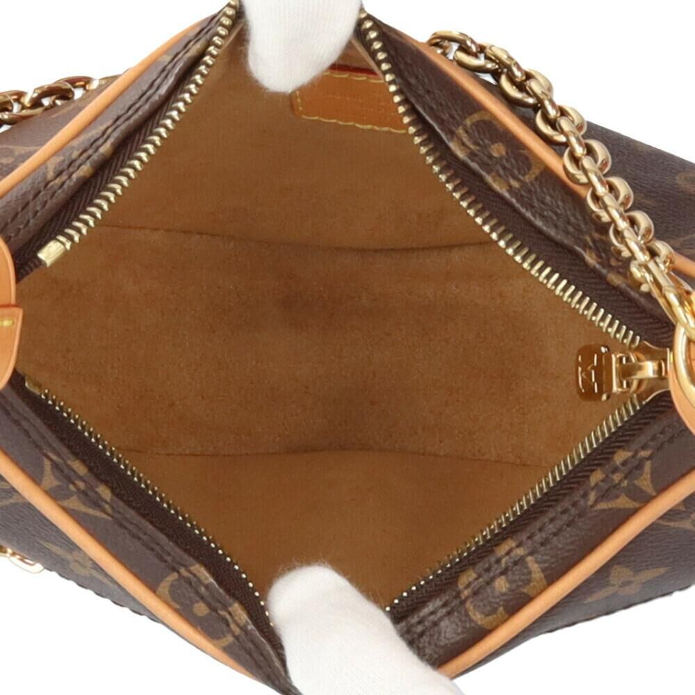 Louis Vuitton Shoulder Bags