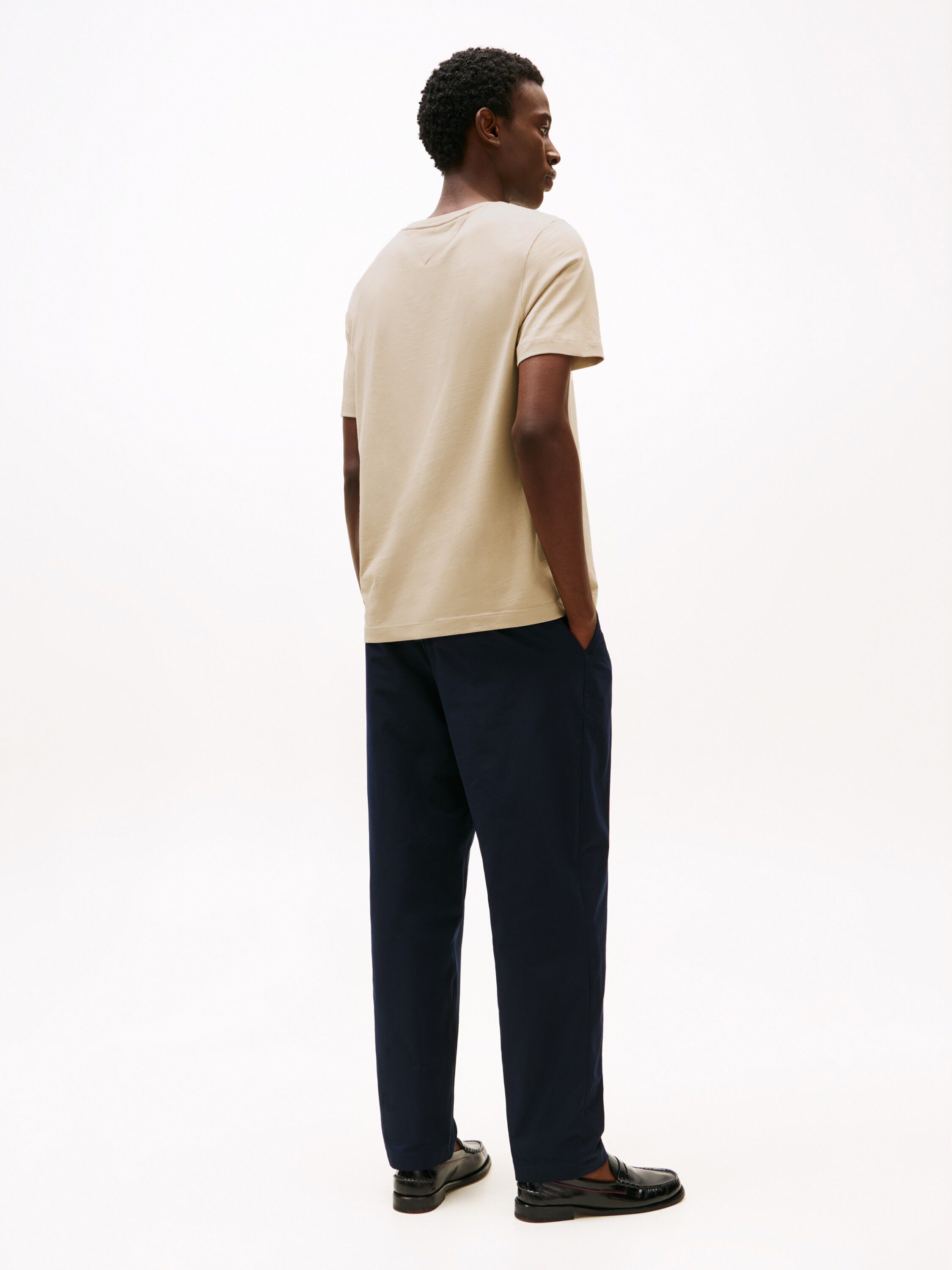 ESS SEASONAL REG FIT SOLID TEE