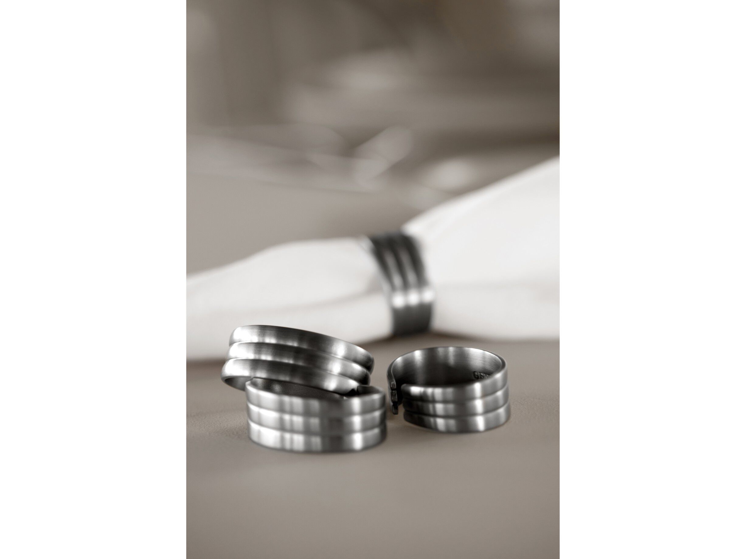 Servettring Thebe 4 st Matt st&aring;l Recycled