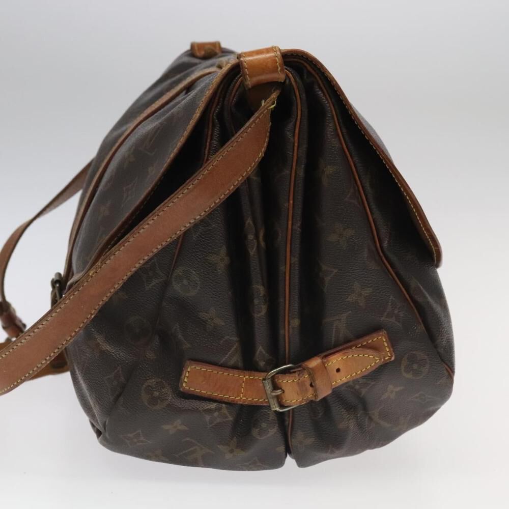 Louis Vuitton Saumur
