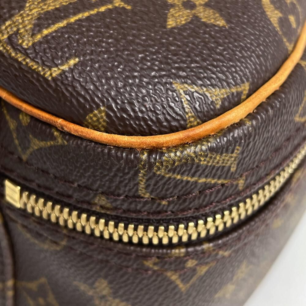 Louis Vuitton Excursion