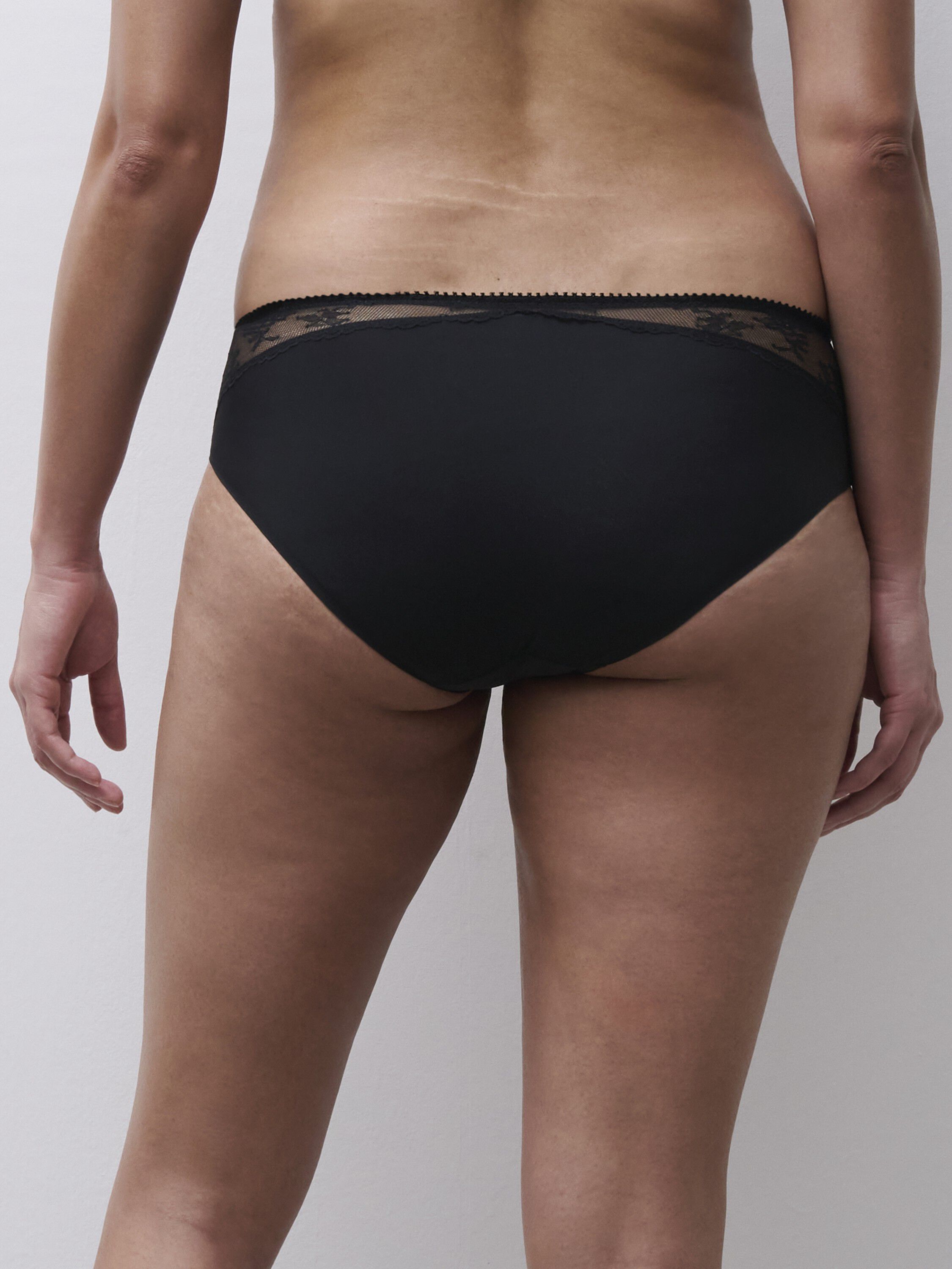 Illusion Full brief