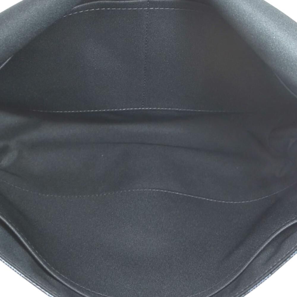 Louis Vuitton Messenger
