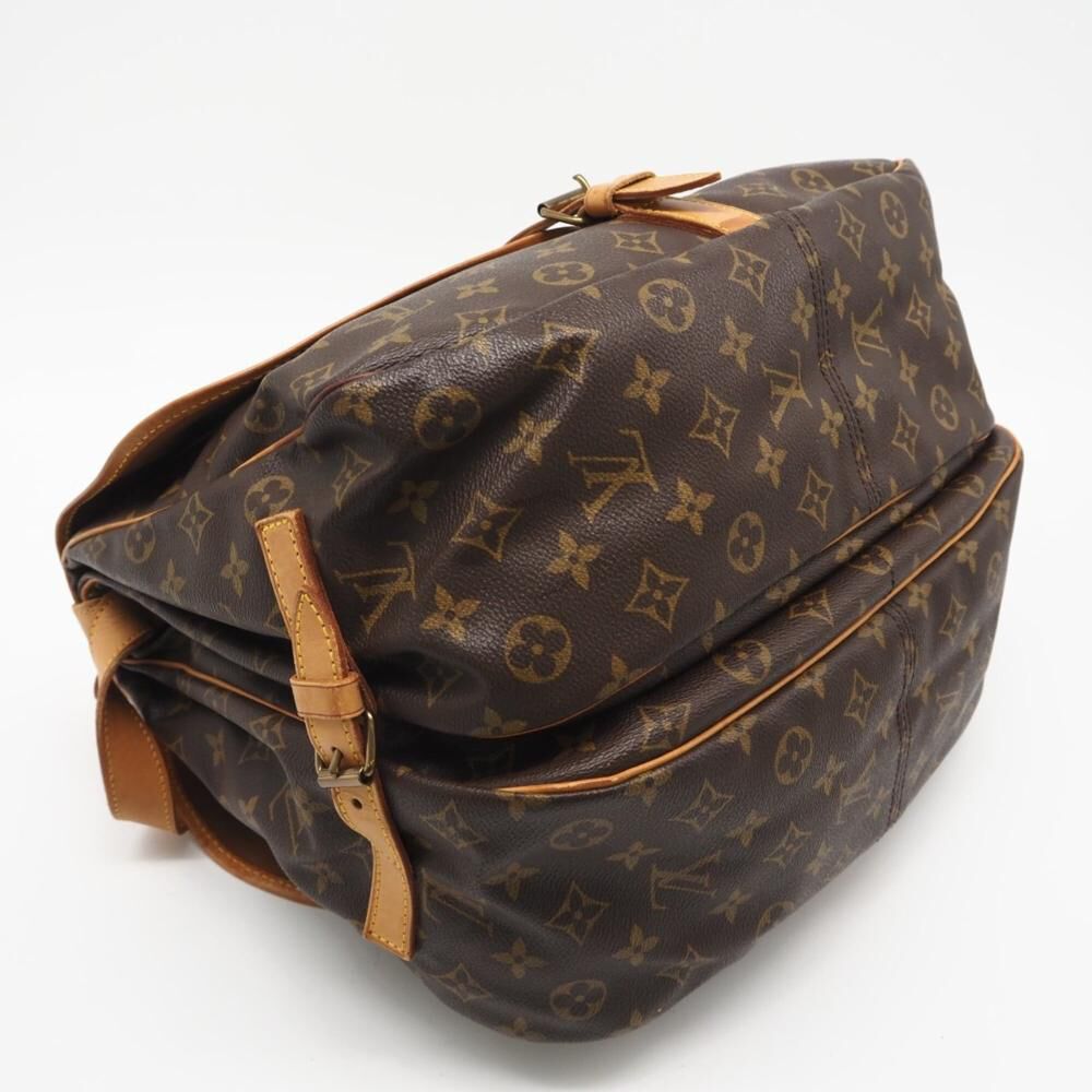 Louis Vuitton Saumur