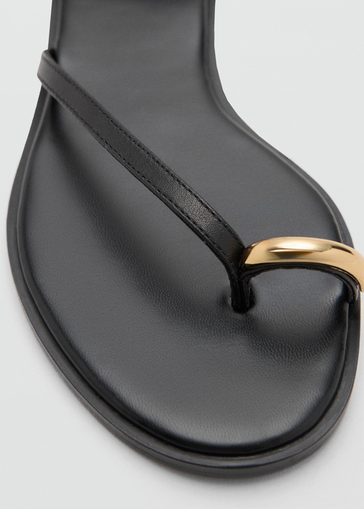 Leather strap sandals with metallic