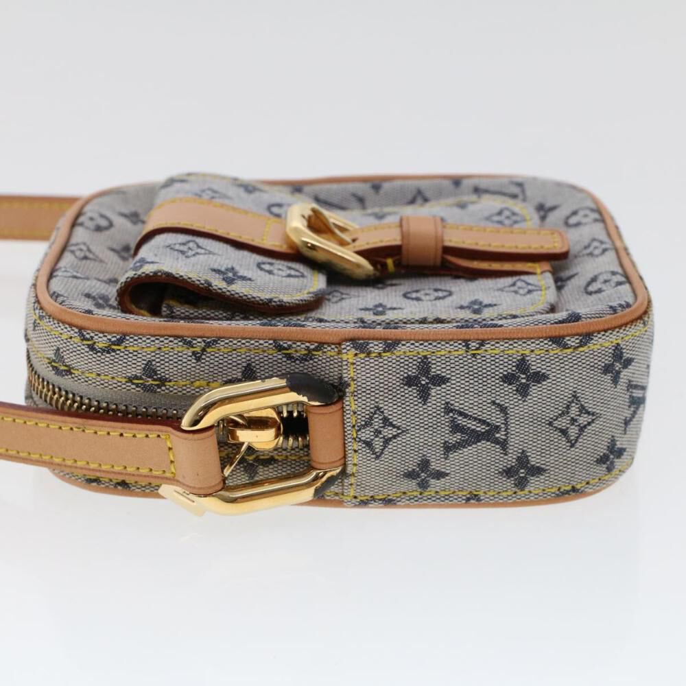Louis Vuitton Shoulder Bags
