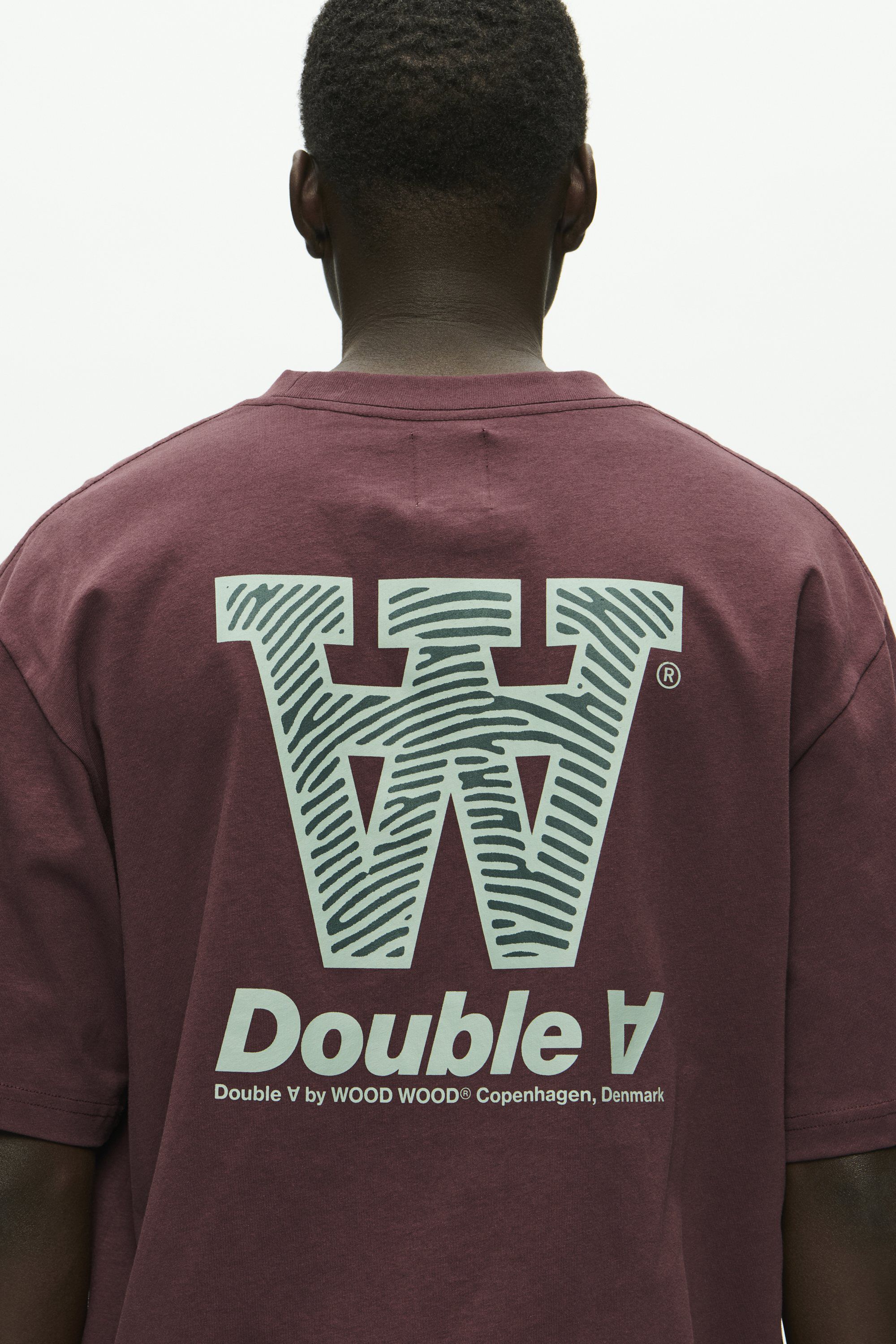 WWLiam tee AAneue 25220