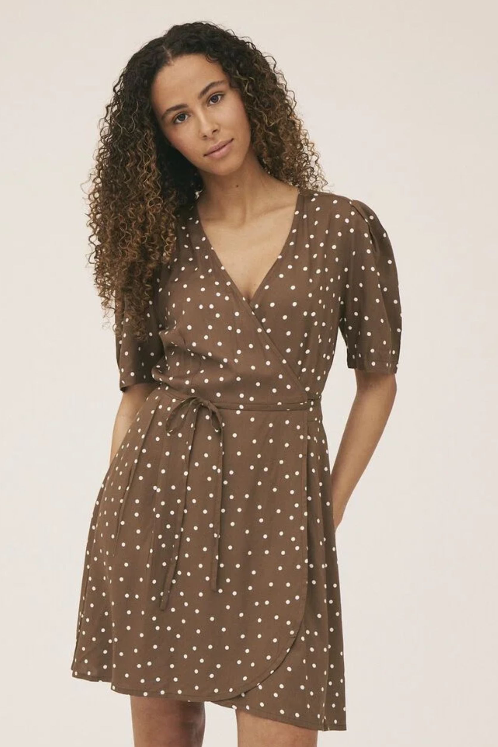 Korta kl&auml;nningar