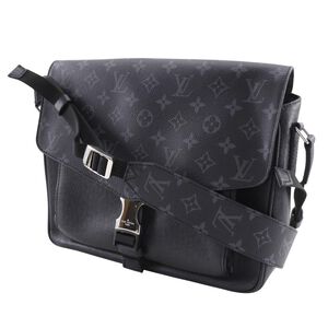 Louis Vuitton Messenger