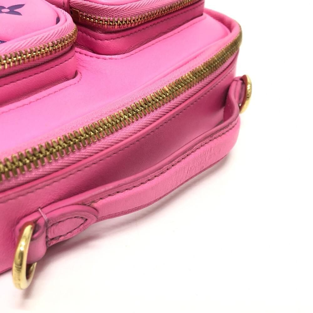 Louis Vuitton Shoulder Bags