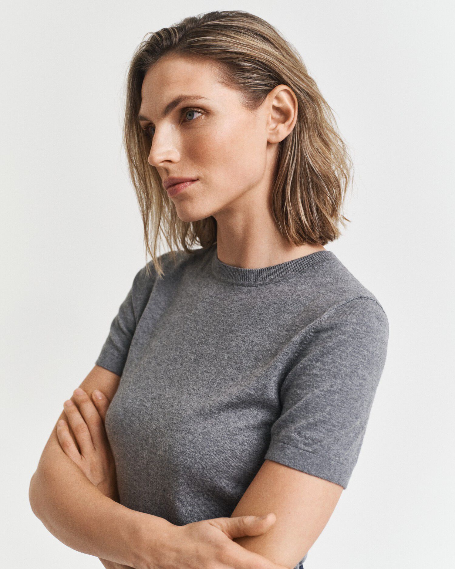 LIGHT KNIT SS C-NECK