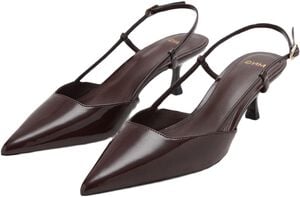Kitten-heel patent leather shoes